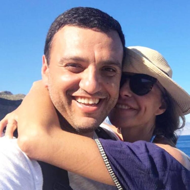 Βασίλης Κικίλιας: Ευχές στο instagram αγκαλιά με το γιο του