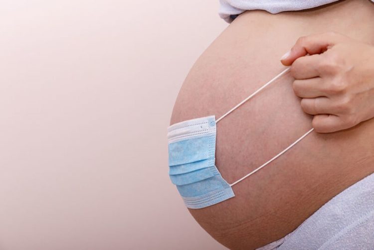 Θεόδωρος Βασιλακόπουλος: «Είναι ασφαλές να εμβολιαστούν οι έγκυες»