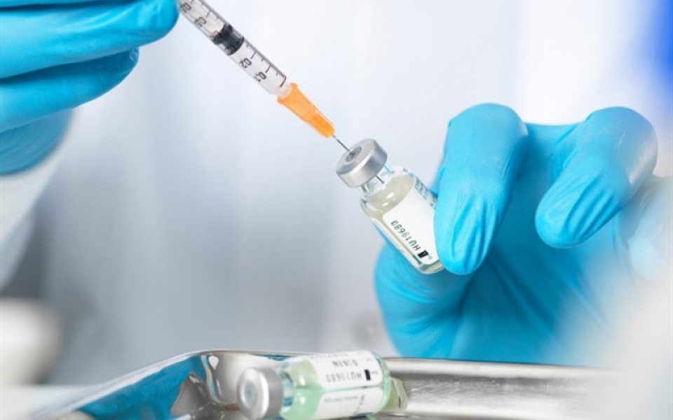 Άνοιξε η πλατφόρμα και για τα 4 εμβόλια για την ηλικιακή ομάδα 35-39 ετών