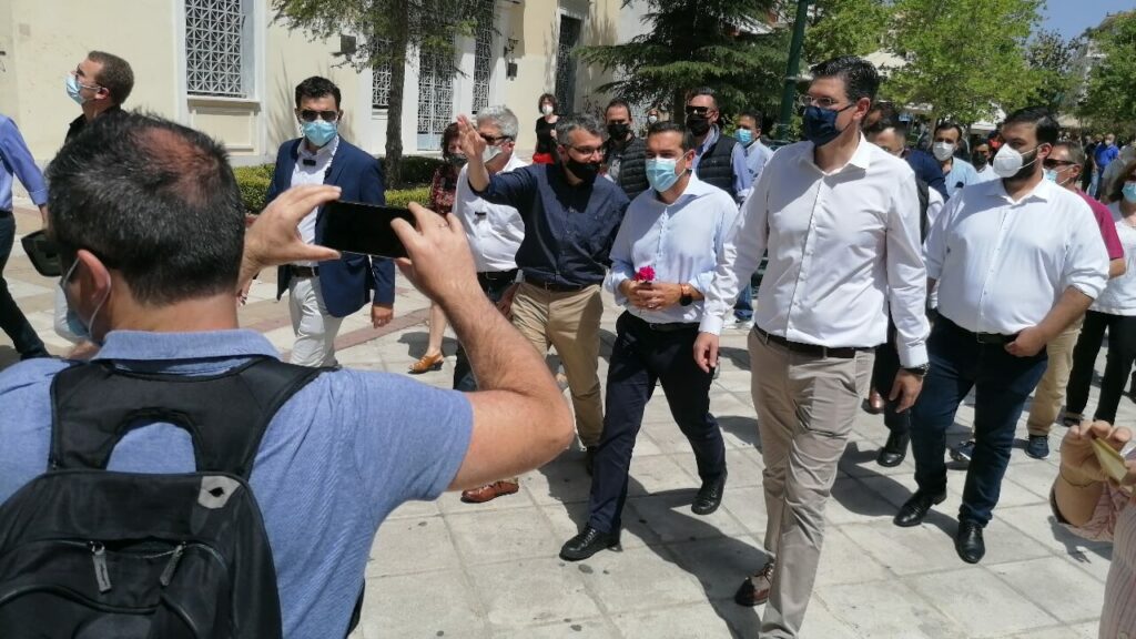 Τσίπρας σε συνάντηση με νέους στην Ηλεία: Να δώσουμε προοπτική στη νέα γενιά