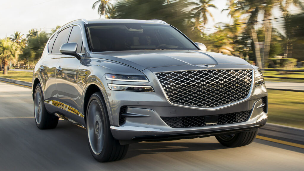 Genesis, η premium της Hyundai, στην κόντρα με τους Γερμανούς