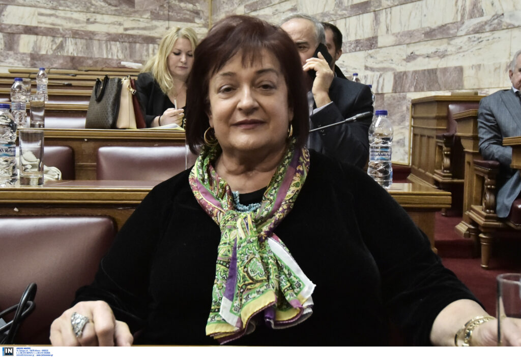 Μαριέττα Γιαννάκου: Δεν ψηφίζω το νομοσχέδιο για την συνεπιμέλεια