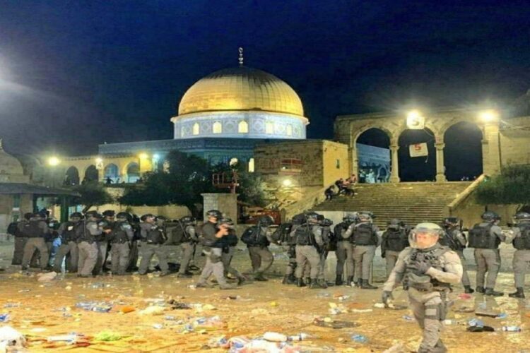 Ισραήλ: Συγκρούσεις μεταξύ Παλαιστίνιων πιστών και Ισραηλινών αστυνομικών