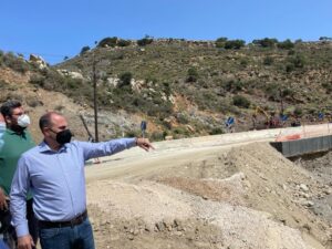 Κρήτη: Επιθεώρηση του Γ. Καραγιάννη στα έργα αποκατάστασης μετά τις κατολισθήσεις