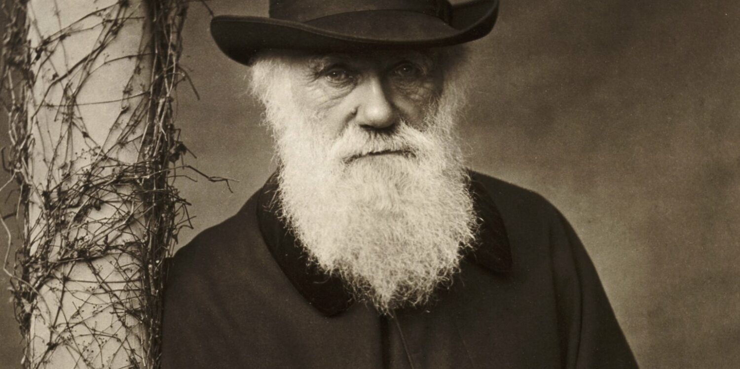 Κάρολος Δαρβίνος: Δεν είναι τα πιο δυνατά είδη που επιβιώνουν ή τα πιο έξυπνα