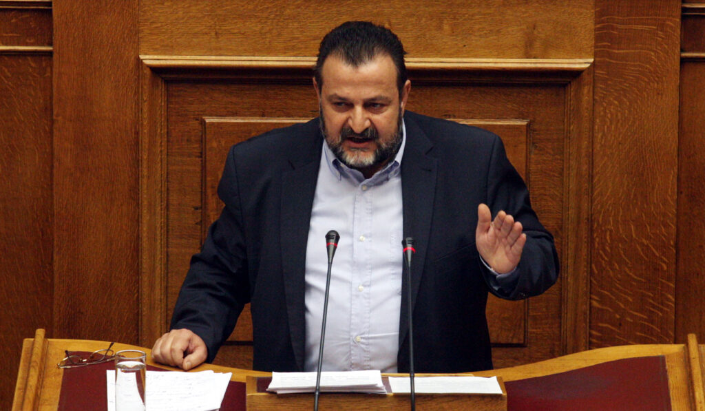 Σκληρή απάντηση από τον Βασίλη Κεγκέρογλου