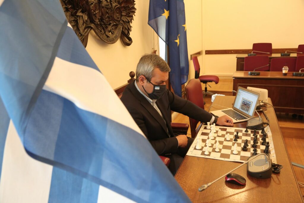 mamoulakis-chess-1-1
