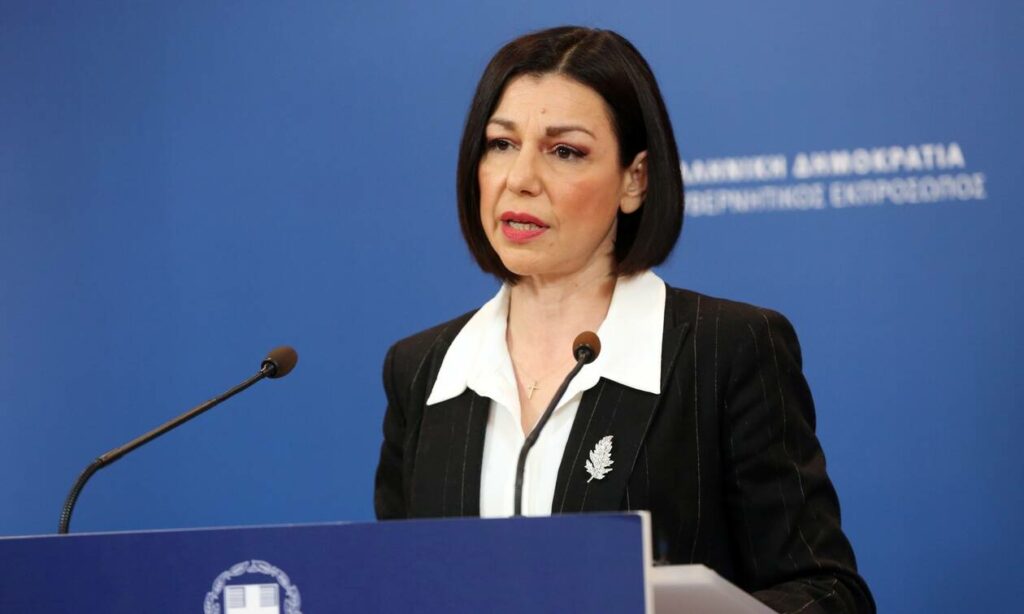 Πελώνη: Ο Πολάκης ισοπεδώνει επιστήμη και εμβόλιο