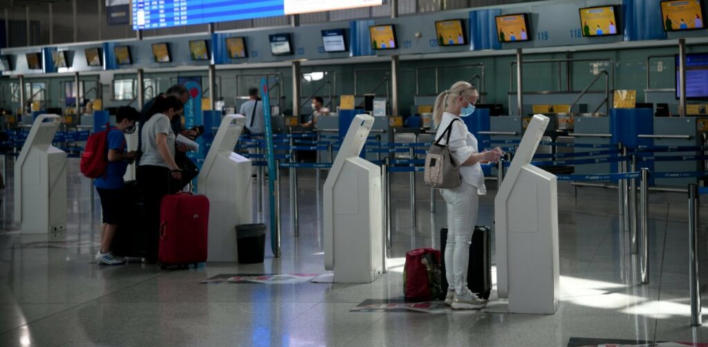 Notam: Οι προϋποθέσεις εισόδου στη χώρα μας