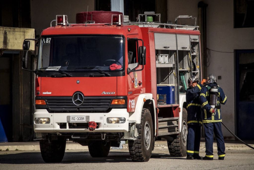 Φωτιά στο κέντρο της Αθήνας – Διακοπή κυκλοφορίας
