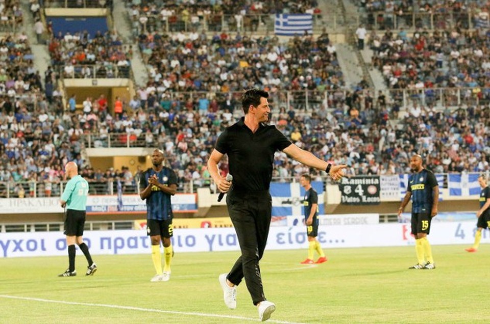Σάκης Ρουβάς: Πήγε σε γήπεδο της Κοζάνης και άκουσε… μπινελίκια
