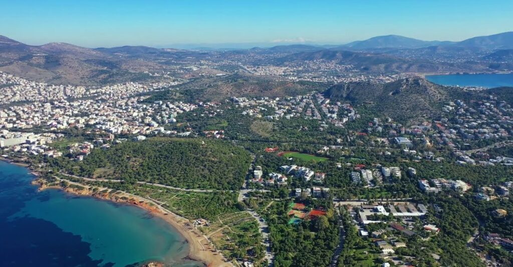 Τα ακίνητα, ο Δήμαρχος και οι κυρίαρχοι της Βουλιαγμένης!
