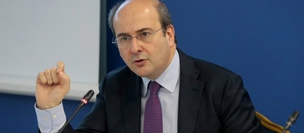 Χατζηδάκης: Ο ΟΑΕΔ αναβαθμίζει τη συνεργασία του με τις μεσαίες και μεγάλες επιχειρήσεις