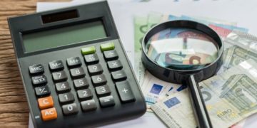 Πλήρωσαν οι «μεγάλοι» την εφορία και μπήκε 1 δισεκατομμύριο ευρώ στα ταμεία