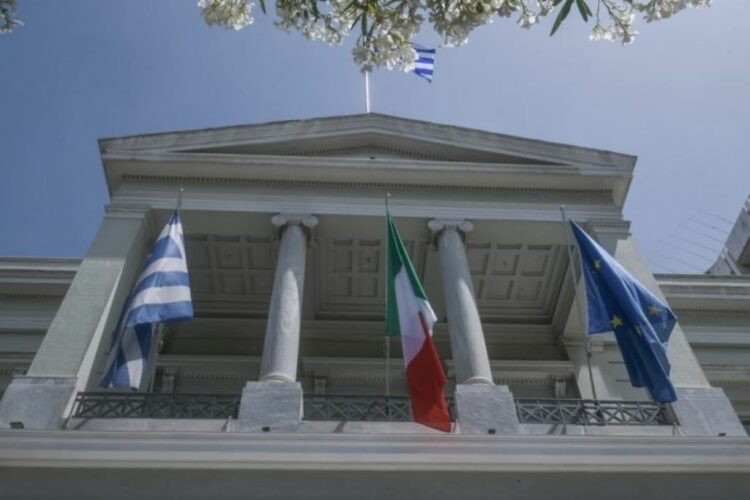 ΑΟΖ: Κυρώθηκε από την ιταλική γερουσία η συμφωνία Ελλάδας-Ιταλίας για την οριοθέτηση των θαλασσίων ζωνών