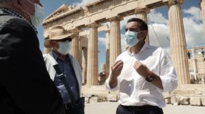 Τσιπρας: Η τσιμεντένια παρέμβαση στην Ακρόπολη αλλάζει το τοπίο