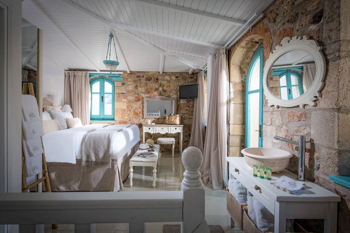 Business Insider: Δείτε τα 15 καλύτερα Airbnb στην Ελλάδα