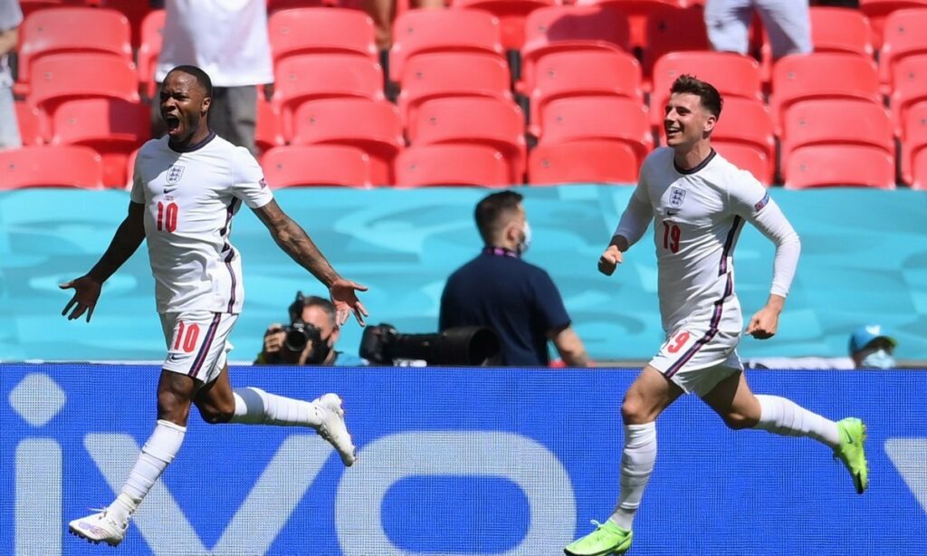 Αγγλία-Κροατία 1-0: «Καθάρισε» ο Στέρλινγκ