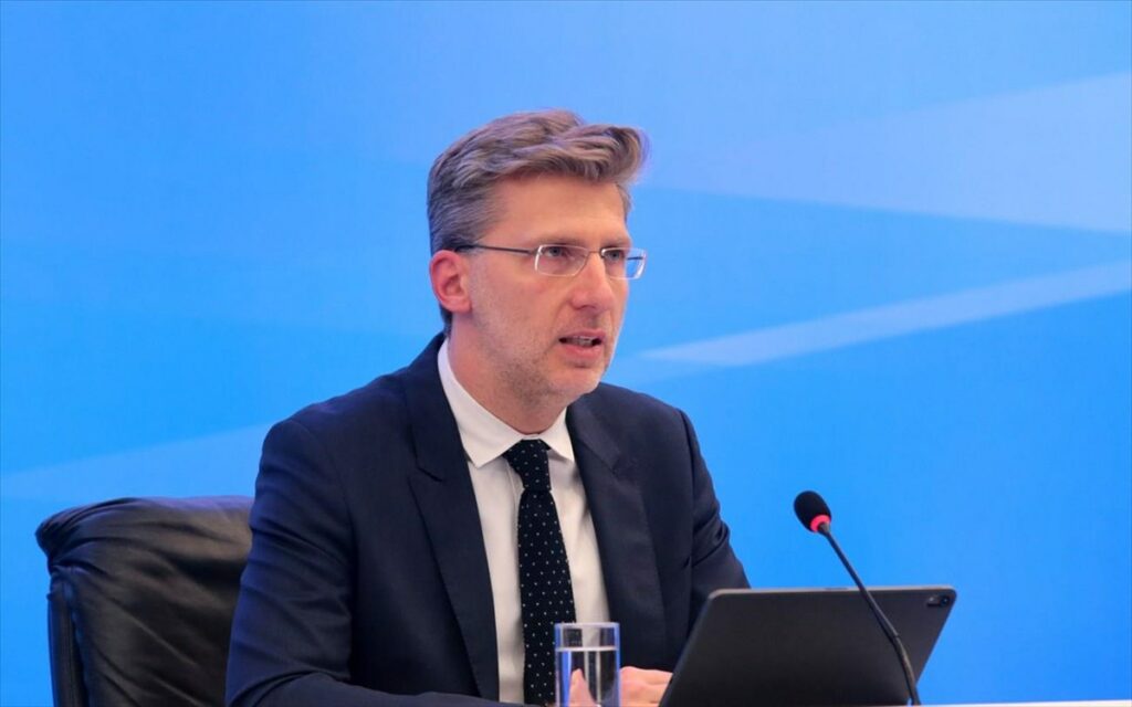 Σκέρτσος: Όχι στον εφησυχασμό -Μόνο οι εμβολιασμένοι είναι ασφαλείς