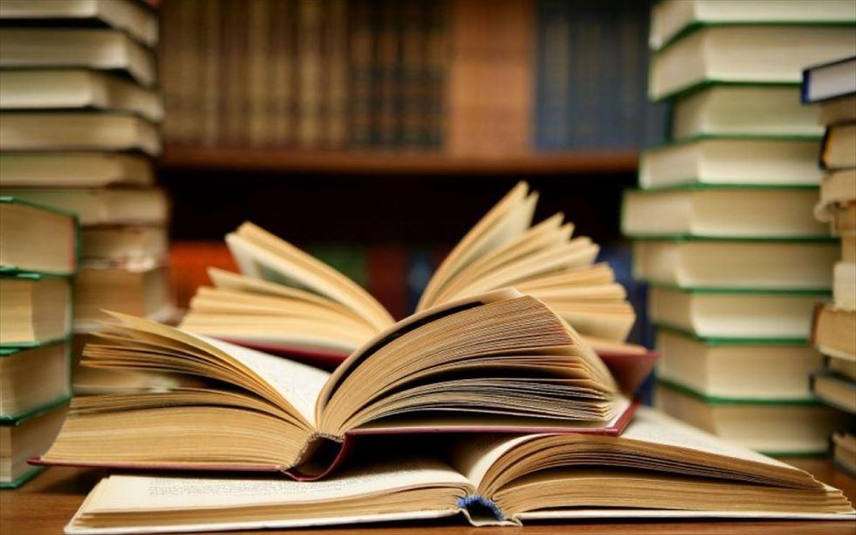 Πολτοποίηση βιβλίων: «Δεύτερη ευκαιρία» μετά τις αντιδράσεις - Τι προβλέπει ο νόμος