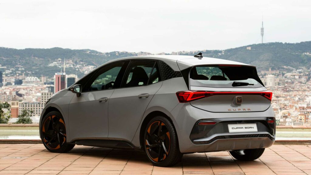 Cupra Born: Είσοδος στην ηλεκτροκίνηση