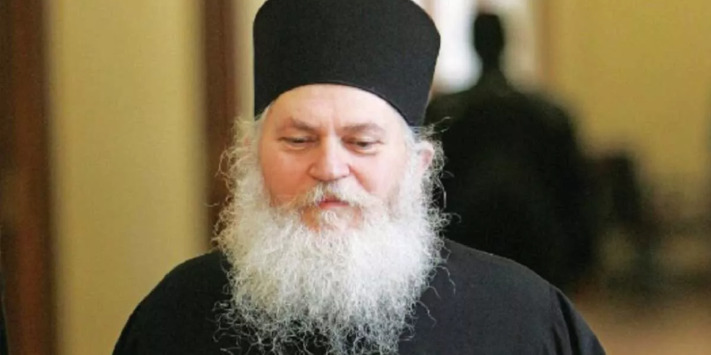 Κορωνοϊός: Διασωληνώθηκε ο μοναχός Εφραίμ