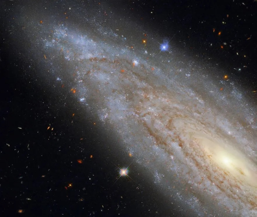 NASA: Το Humble φωτογράφισε ολόκληρο τον γαλαξίας Σίφερτ NGC 3254