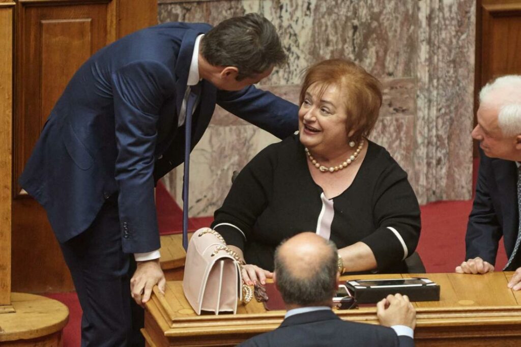 Η Μαριέτα Γιαννάκου εκτάκτως στο Νοσοκομείο Ναυπλίου