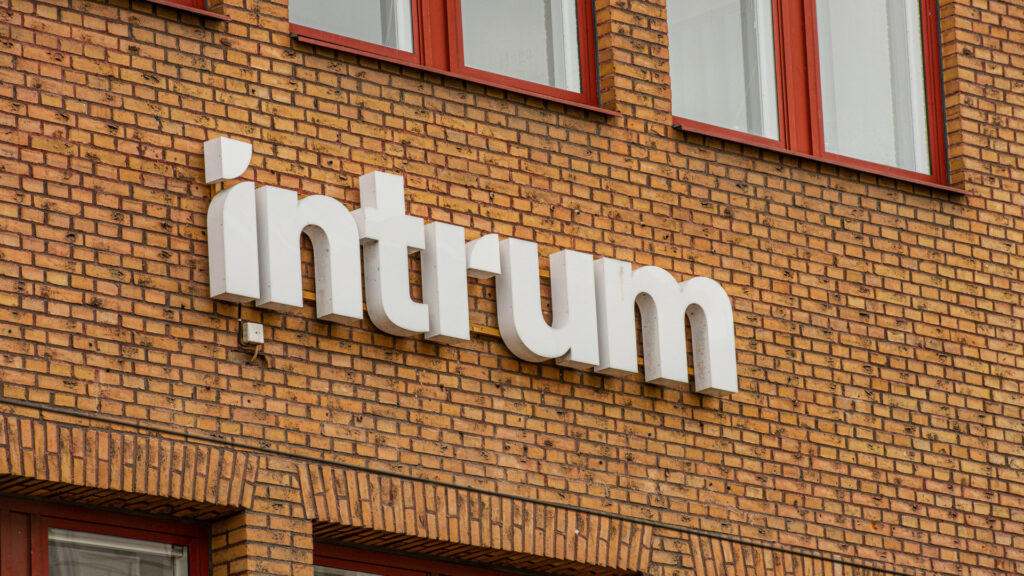intrum-331853