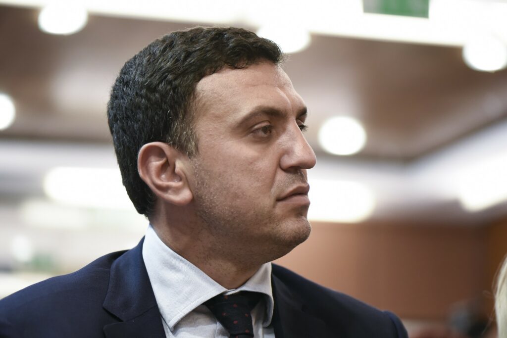 Μπήκαν στο «μάτι του κυκλώνα» Κικίλιας, Θεμιστοκλέους και Θεοδωρίδου