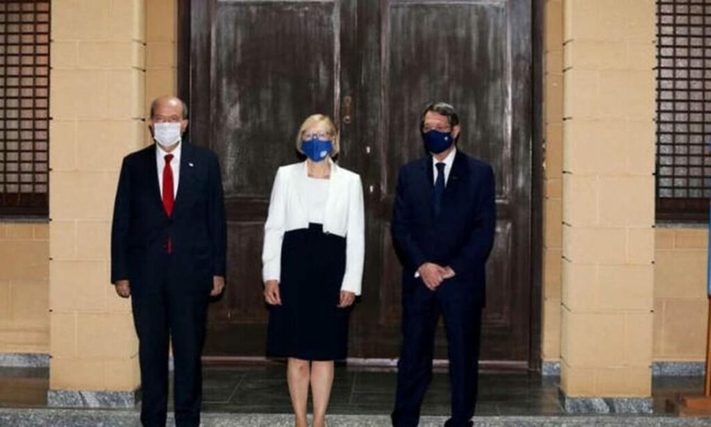 ΟΗΕ: Συμφωνία Αναστασιάδη και Τατάρ για άνοιγμα των οδοφραγμάτων