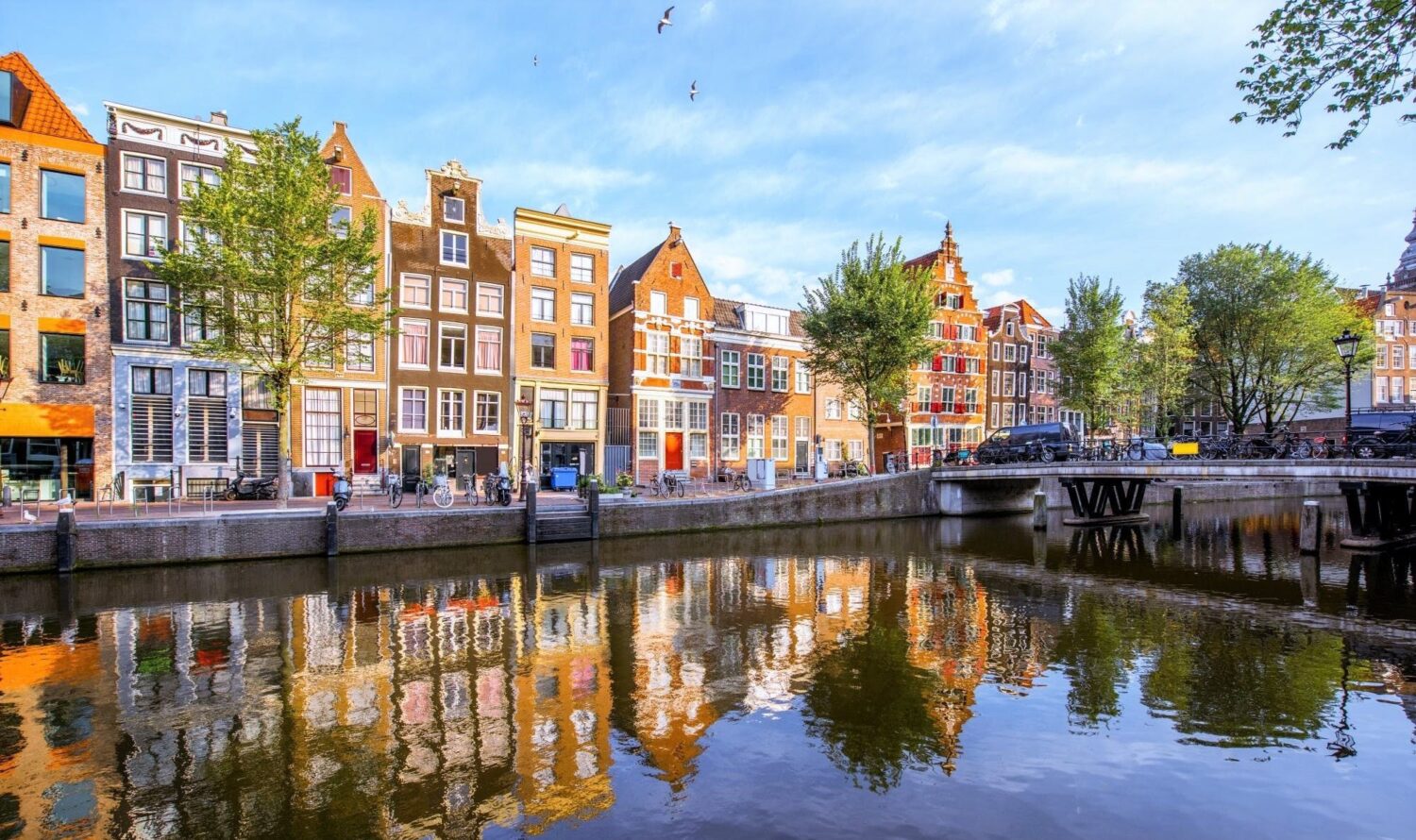 Σκάει η αγορά ακινήτων στην Ολλανδία: Στο +13% οι τιμές
