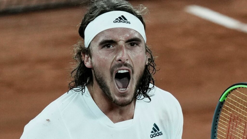 Τσιτσιπάς: «Πέντε λεπτά πριν τον τελικό του Roland Garros πέθανε η γιαγιά μου»