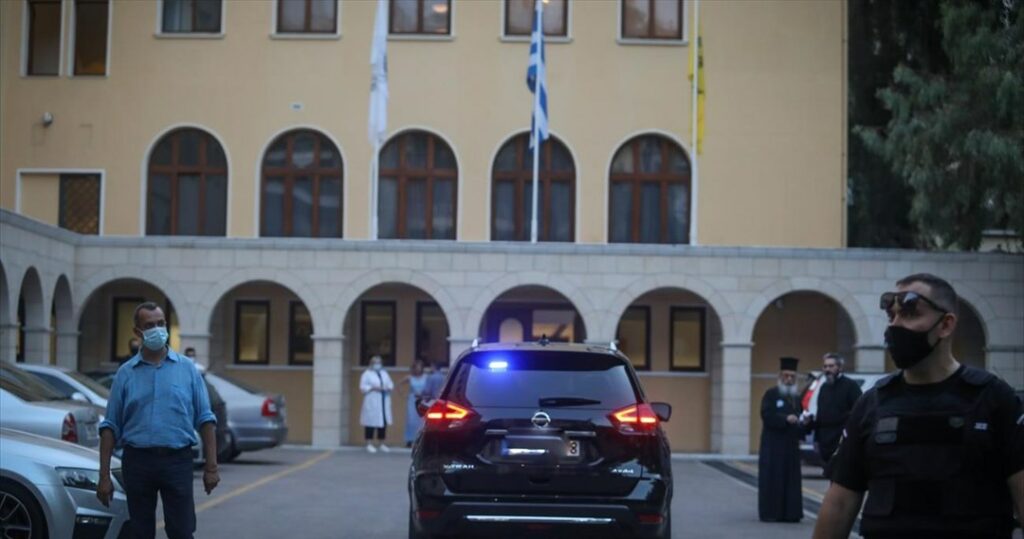 Επίθεση Μονή Πετράκη : Πήραν εξιτήριο σήμερα οι επτά ιεράρχες