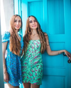 Παγκόσμια πρωτιά για τις Greek Twins στο Κινεζικό WeChat
