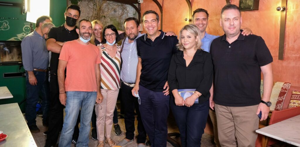 Τσίπρας: «Τέρμα η άμυνα, να περάσουμε στην αντεπίθεση»