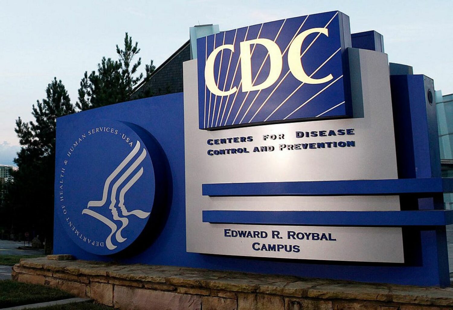 Covid 19: Νέες οδηγίες από το CDC για τους πλήρως εμβολιασμένους