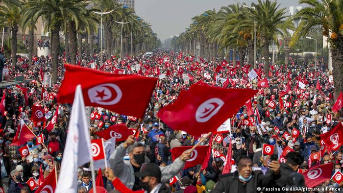Μαζικές κινητοποιήσεις στην Τυνησία
