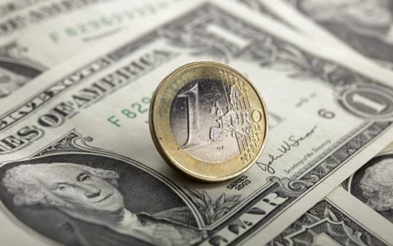 Συνάλλαγμα : Το ευρώ υποχωρεί 0,13% στα 1,1792 δολάρια