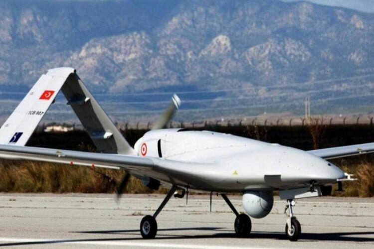 Η Αλβανία θέλει να αγοράσει τουρκικά μαχητικά drones