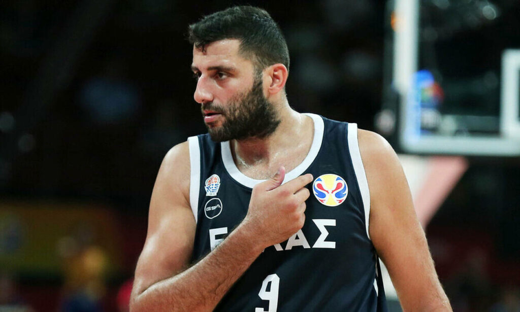 Αποσύρθηκε και ο Γιάννης Μπουρούσης!