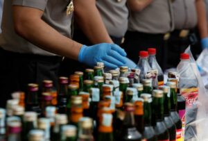 ΑΑΔΕ: Κατασχέθηκαν 54 τόνοι ποτά «μπόμπες»