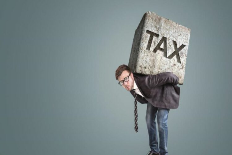ΑΑΔΕ: Έμειναν απλήρωτοι φόροι 3,76 δις ευρώ