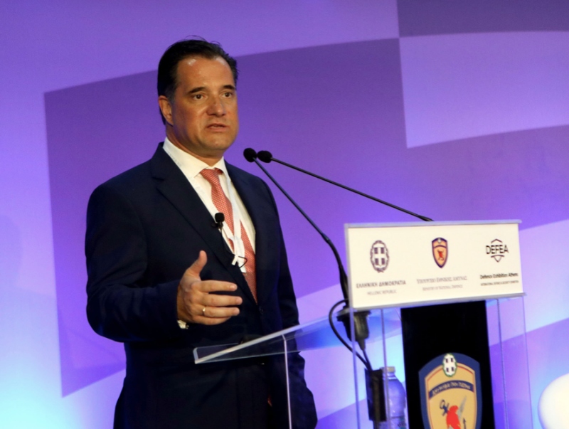 Γεωργιάδης: Εμπορικές εκθέσεις μόνο για εμβολιασμένους