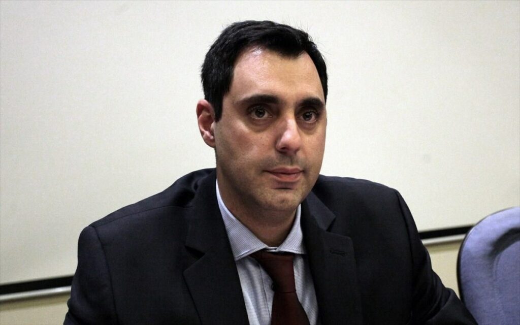 Σμυρλής- Εconomist: Η ελληνική οικονομία βρίσκεται σε τροχιά ανάκαμψης