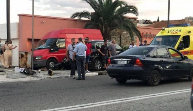 Καβάλα: Τρεις νεκροί σε τροχαίο -Μηχανή έπεσε σε πεζούς