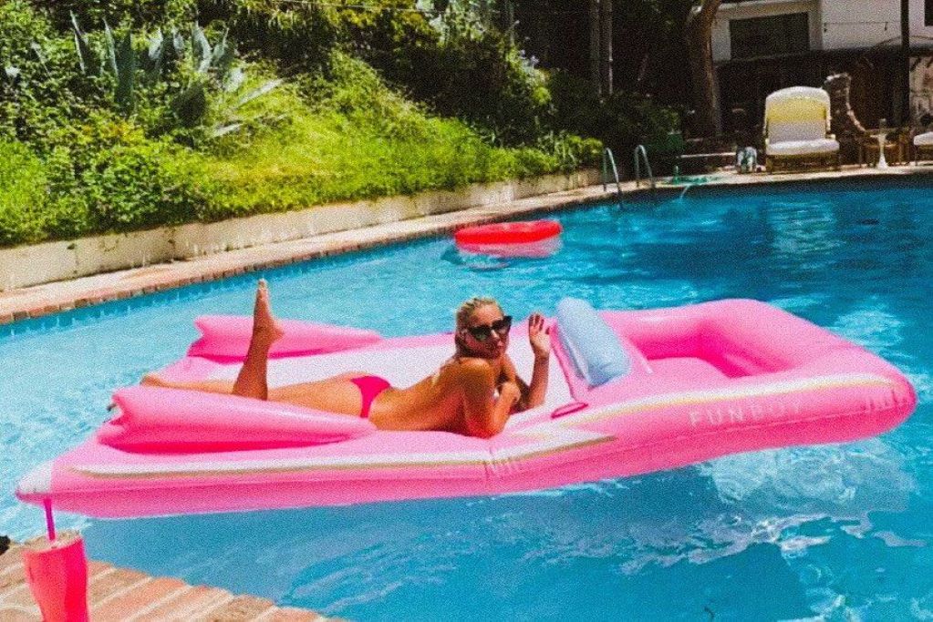 Η Lady Gaga, το μικροσκοπικό μπικίνι και οι 8.380.963 προβολές