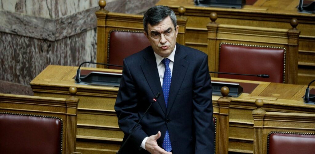 Οικονόμου: 4.152 οι εμβολιασμένοι στα σωφρονιστικά καταστήματα από περίπου 6.000 που έχουν ζητήσει
