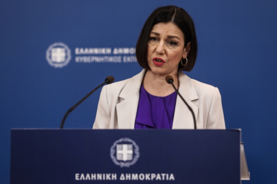 Πελώνη – Σταματήστε τα fake news, επιλογή της κυβέρνησης η ενημέρωση από Χαρδαλιά