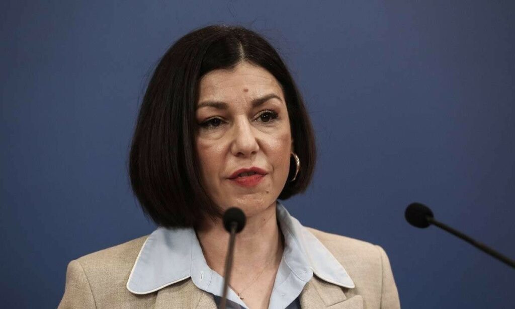 Αριστοτελία Πελώνη: Ο κ. Τσίπρας επαναλαμβάνει λόγια του αέρα